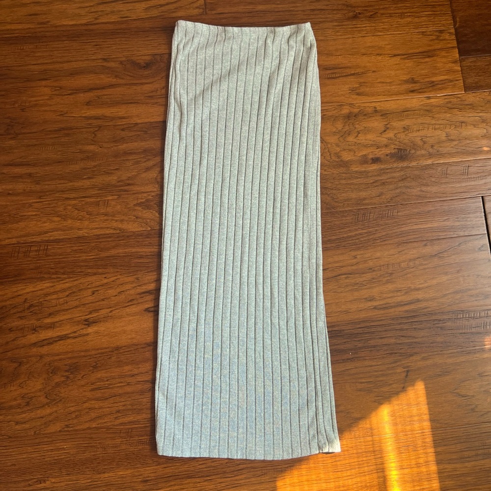 Maxi ribbed skirt